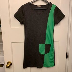 ⭐️ Myell Small Gray and Green Dress Fake Pocket